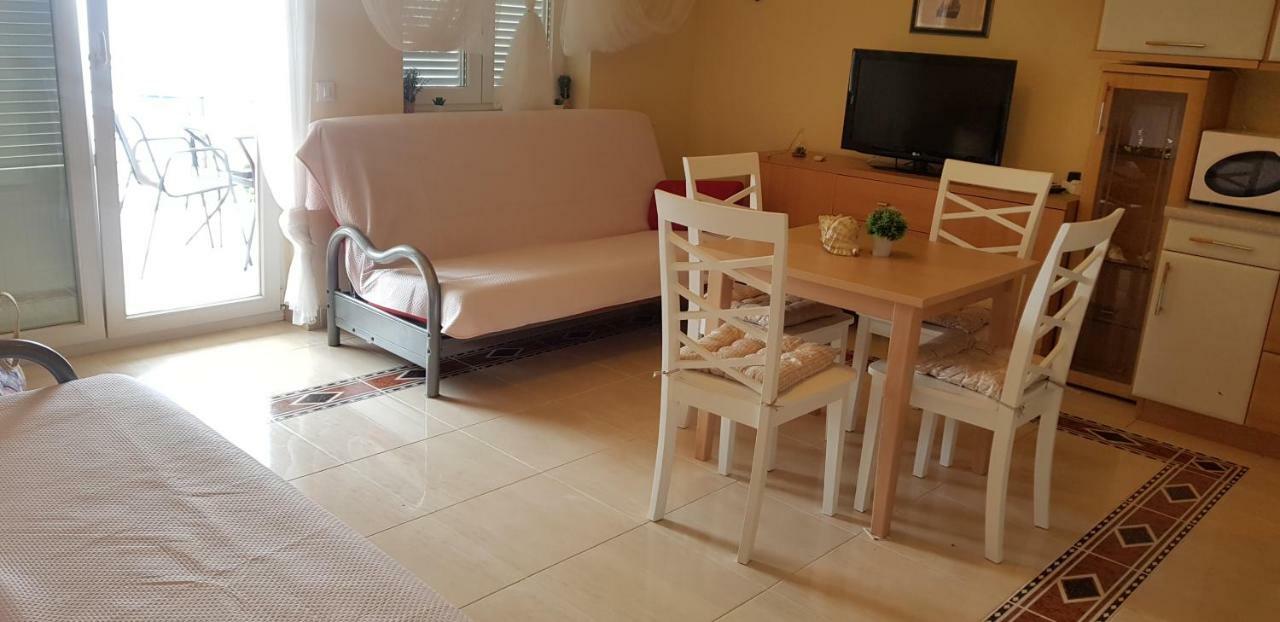 Apartmán App Lolly Selce Exteriér fotografie