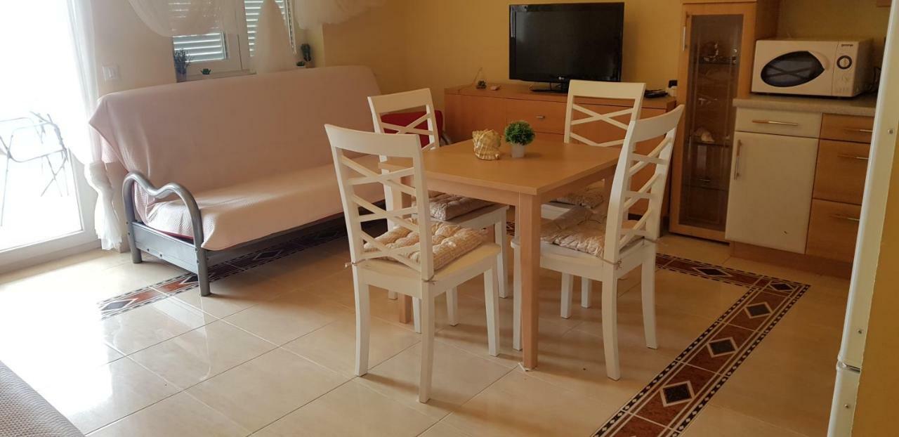 Apartmán App Lolly Selce Exteriér fotografie